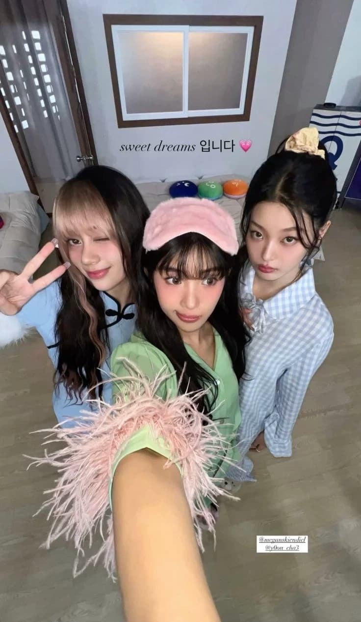 Megan,Sophia,Yoonchae (GL) thumbnail