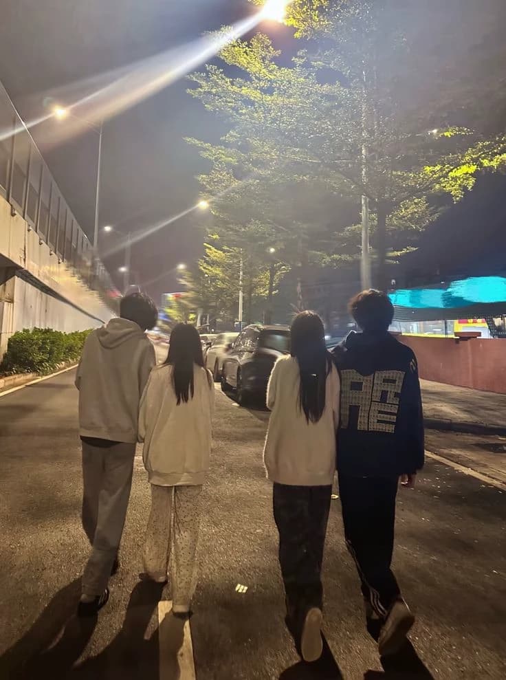 Roommates <3 thumbnail