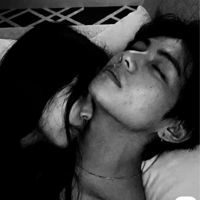 V (Kim Taehyung) thumbnail