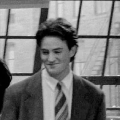 Chandler bing  thumbnail