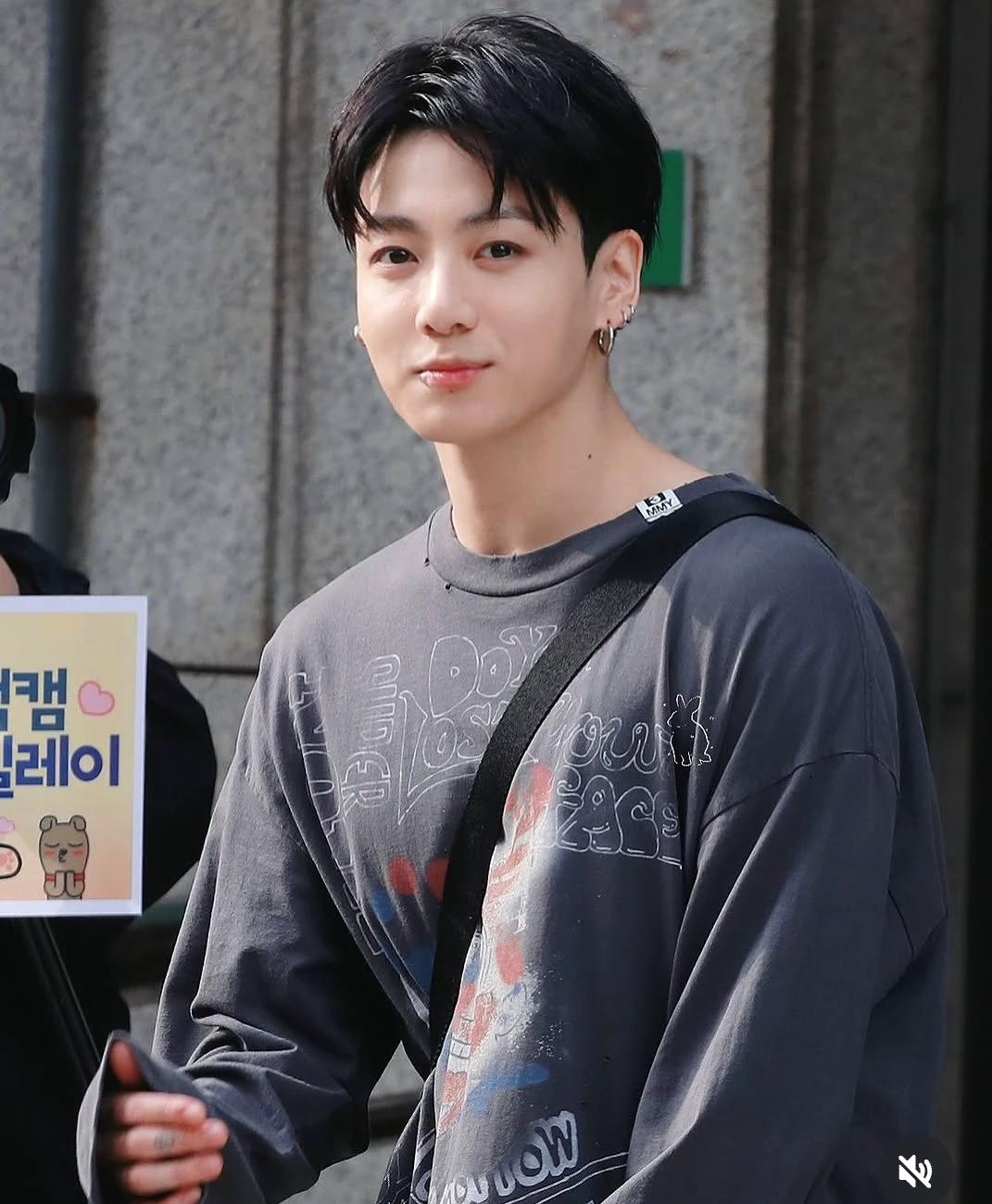 Jungkook uncle  thumbnail