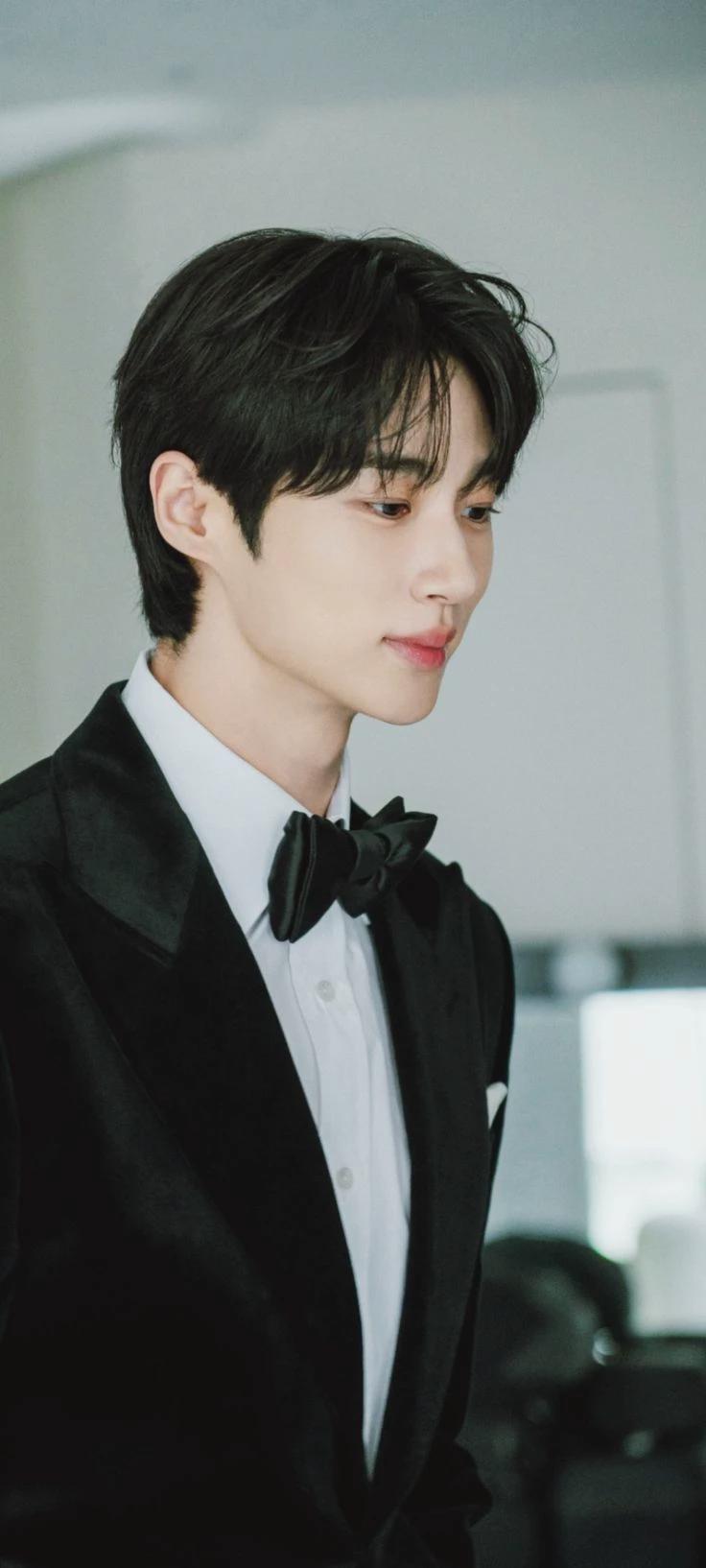 Príncipe I-an (Byeon Woo-seok) thumbnail