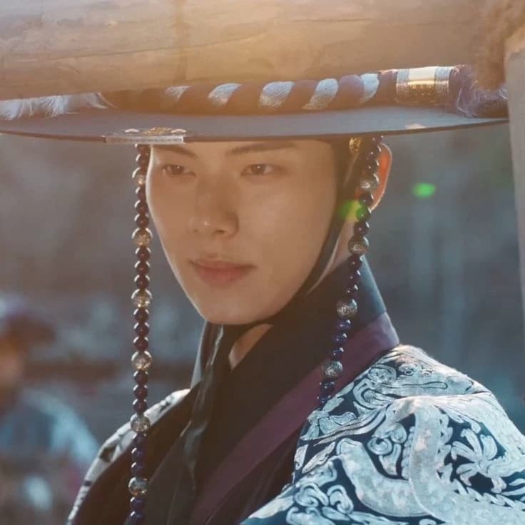 King Lee Heon thumbnail