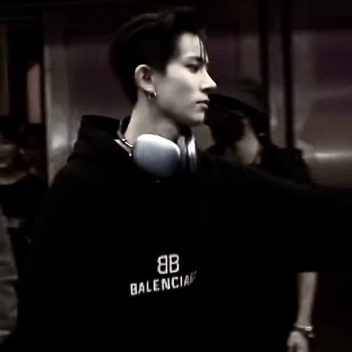 Lee heeseung thumbnail