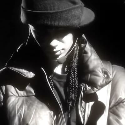 Tom Kaulitz. thumbnail