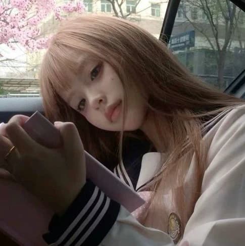 Hyerin-BL thumbnail
