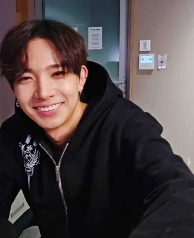 Lee Heeseung thumbnail