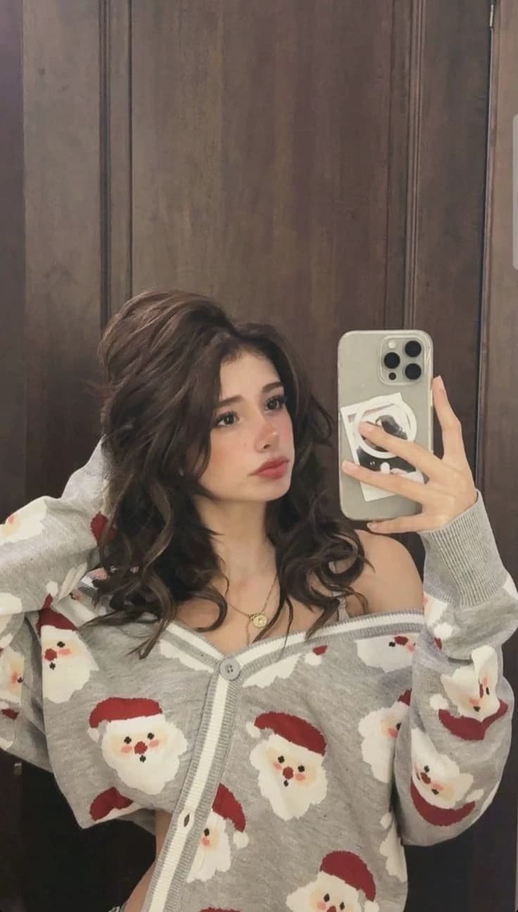 Elena thumbnail
