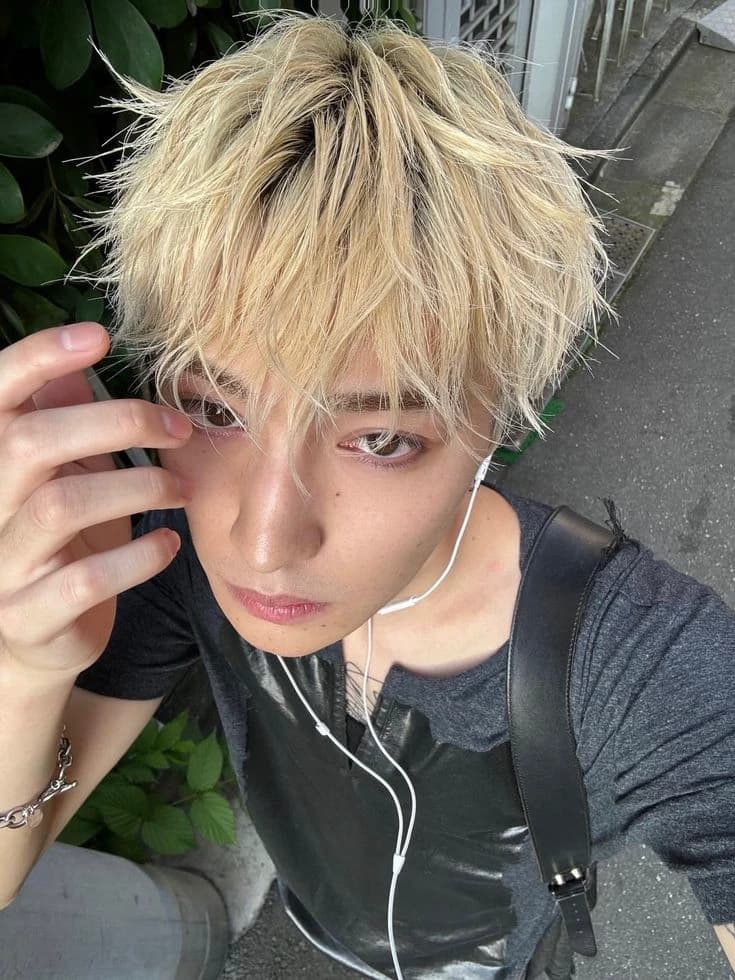 Han Jiung thumbnail
