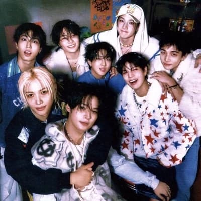 STRAYKIDS thumbnail