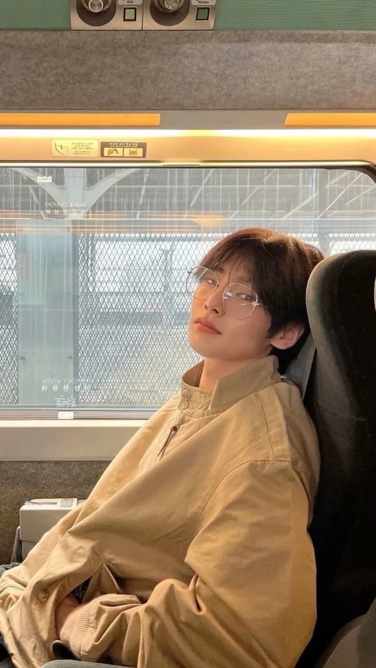 Jeongin thumbnail