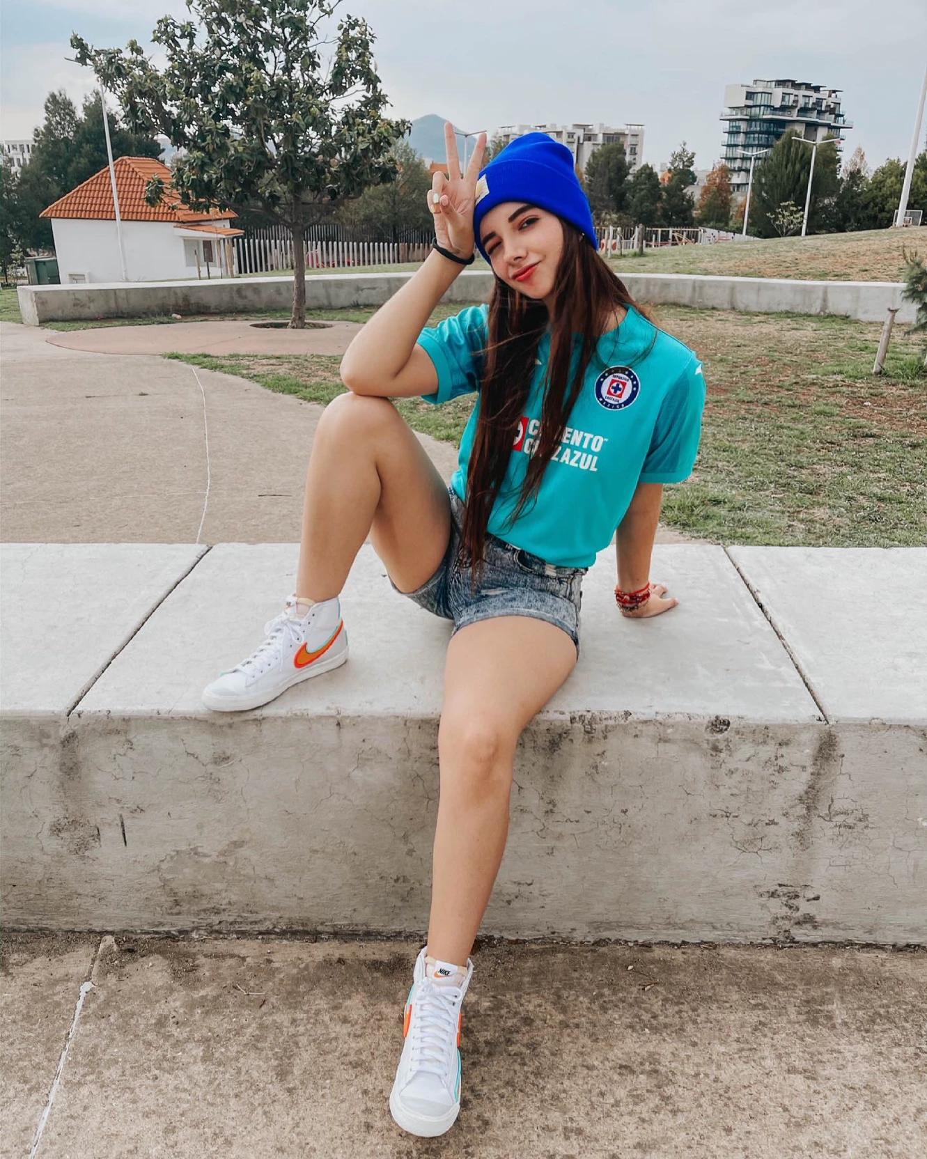 Sandra, your soccer girl thumbnail