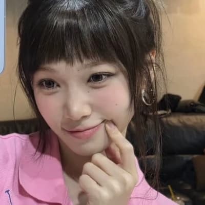 Kim Chaewon thumbnail