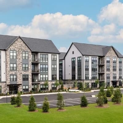 Apartment complex thumbnail