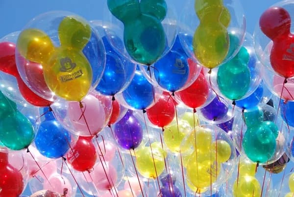 world of giant balloon thumbnail