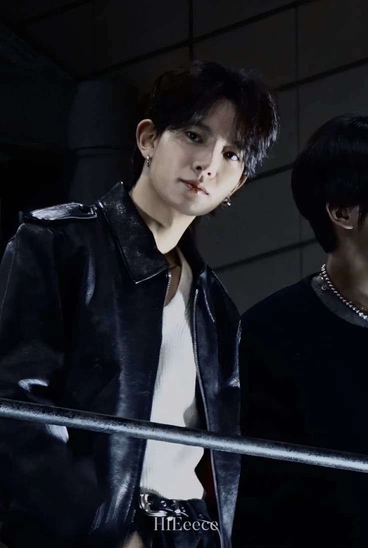 Lee heeseung  thumbnail