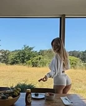 Gabriela  thumbnail