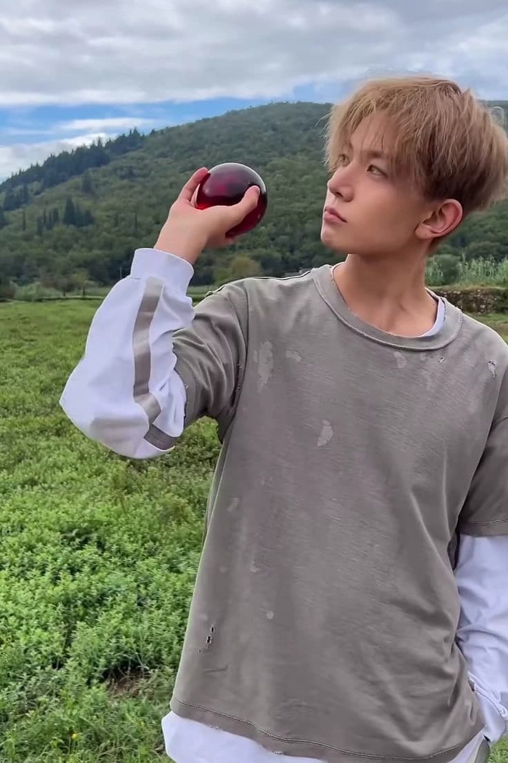 Heeseung thumbnail