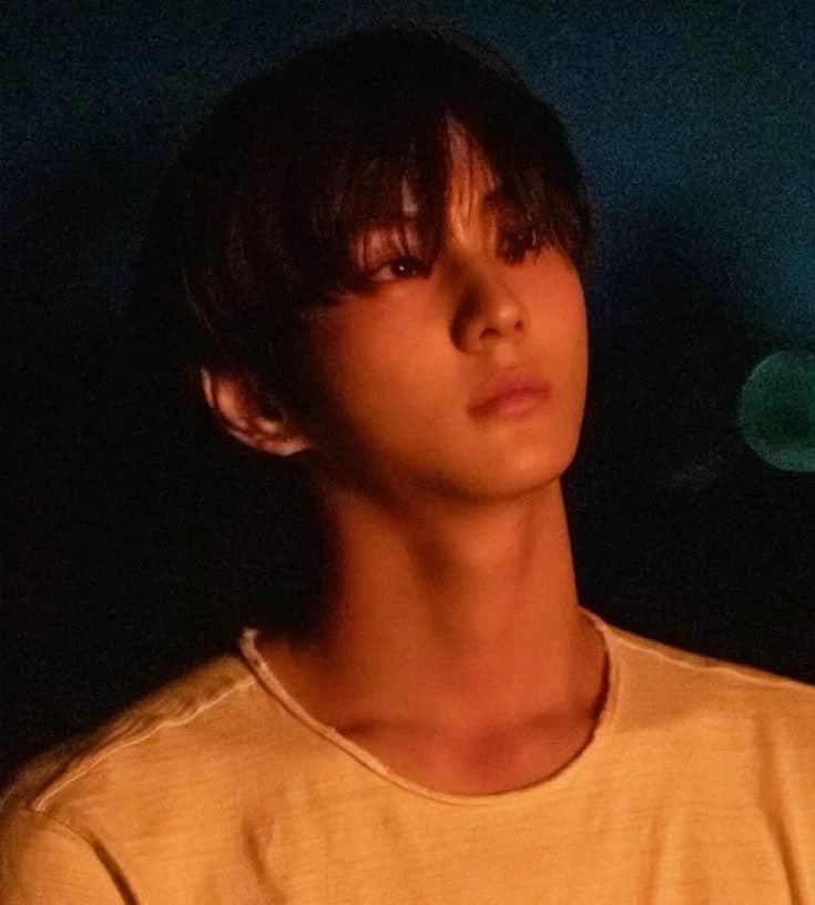Yang Jungwon [정원] thumbnail