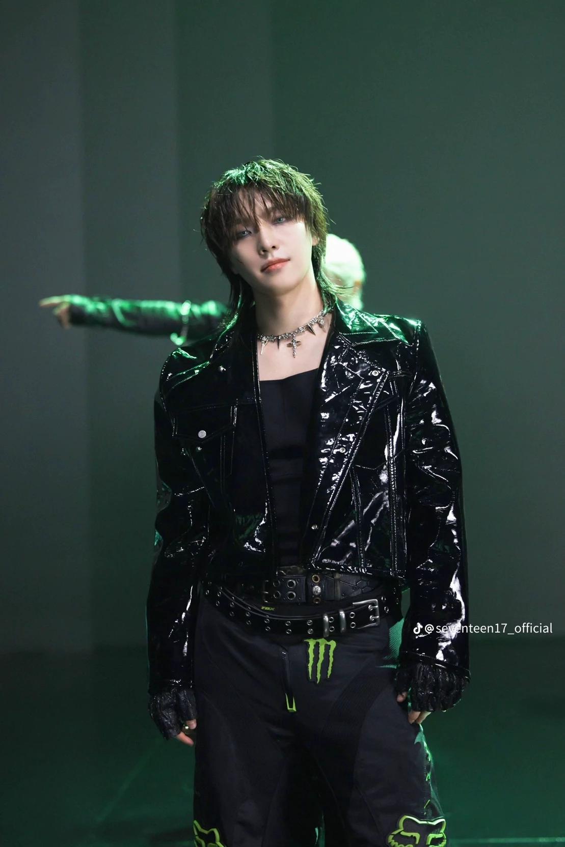 Lee Chan /Dino/Baby Dinosaur 🦕🦖 thumbnail