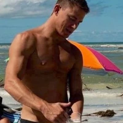 Julian Blackwood thumbnail