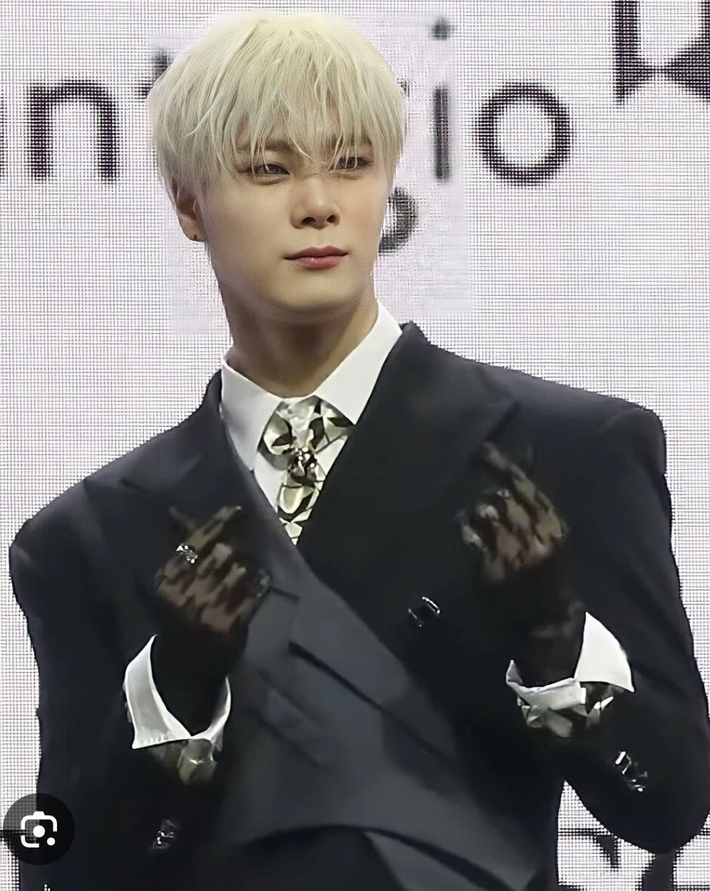 Moonbin thumbnail