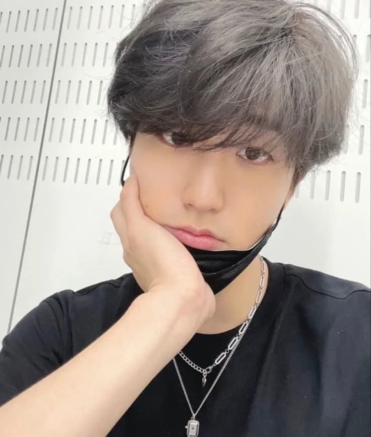Han Jisung😼🩶 thumbnail