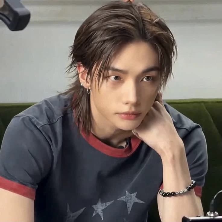 Hyunjin thumbnail