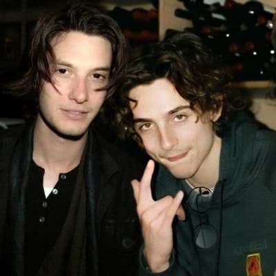 Regulus and Sirius brothers  thumbnail