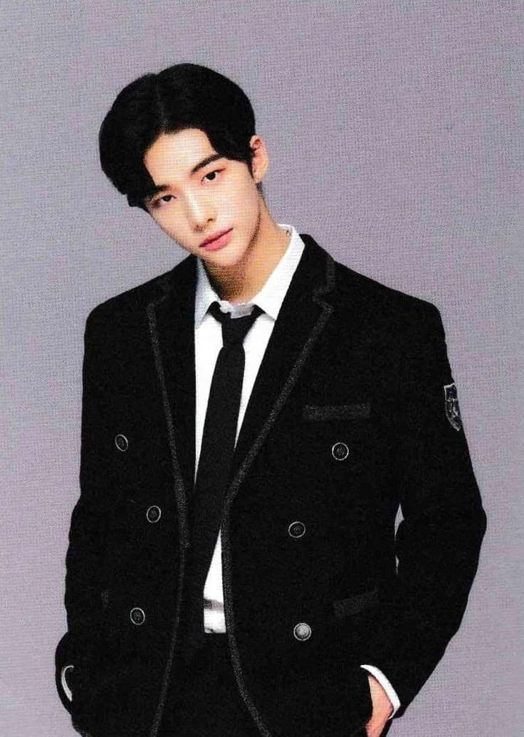 Hyunjin thumbnail
