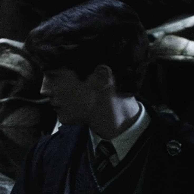 Tom Marvolo Riddle thumbnail
