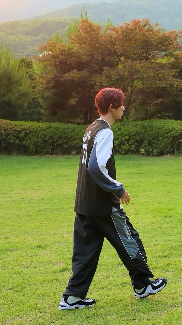 Lee Heeseung | K-pop Idol thumbnail