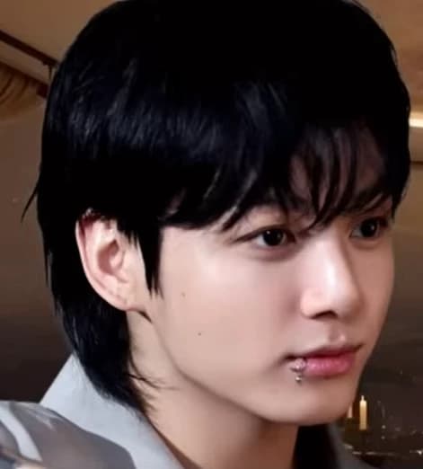 Jeon Jungkook thumbnail