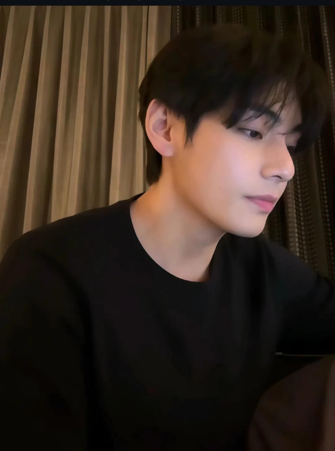 Taehyung  thumbnail