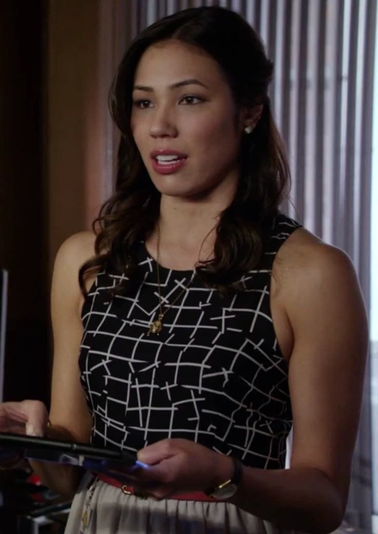 Angela Montenegro  thumbnail