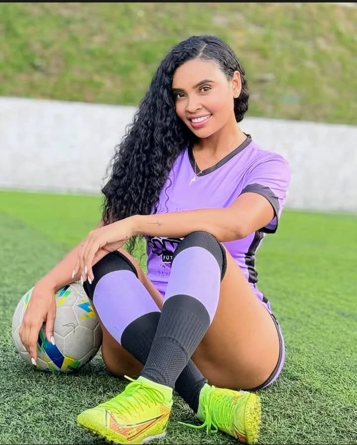 Camilla the Santa's futbol club  thumbnail