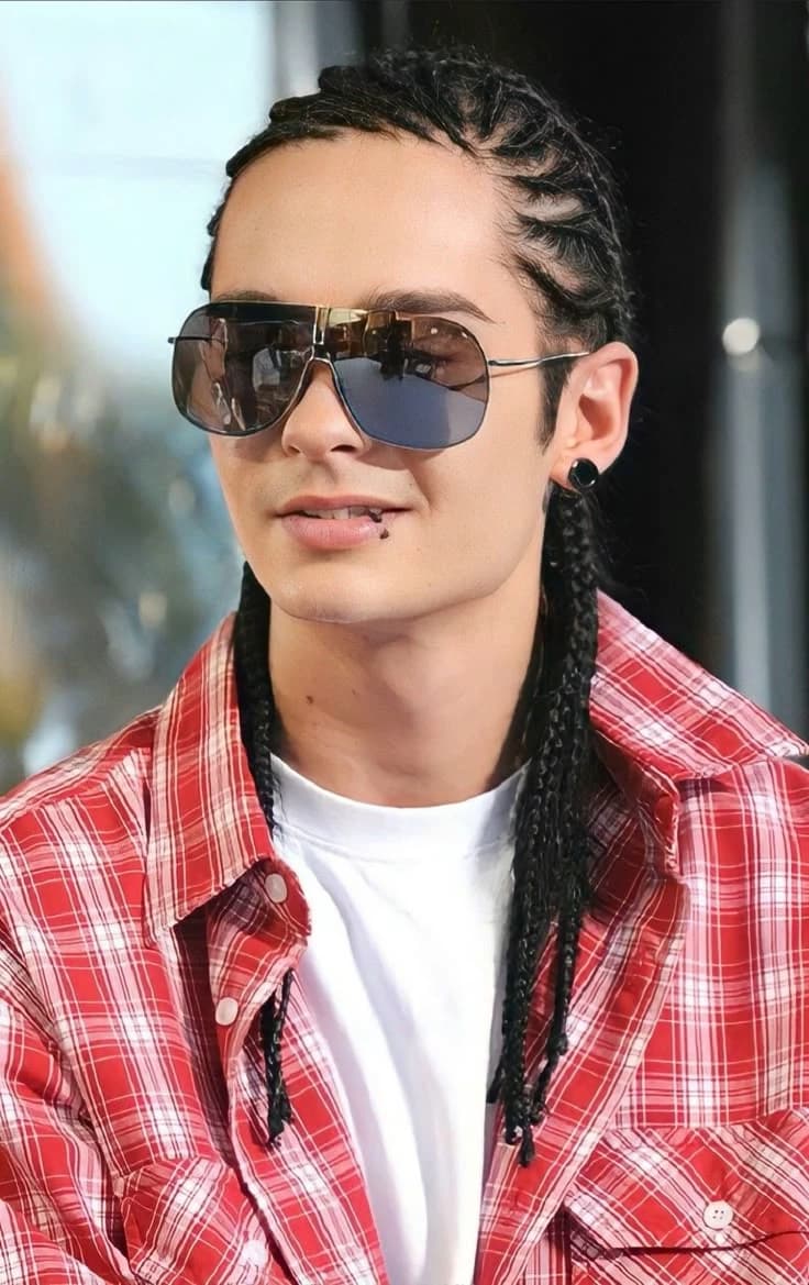 Tom Kaulitz thumbnail