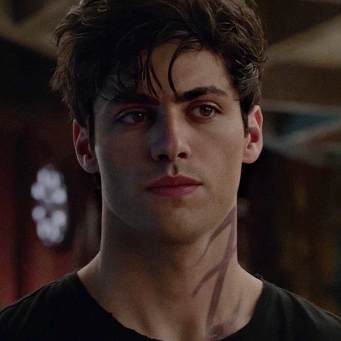 Alec Lightwood thumbnail