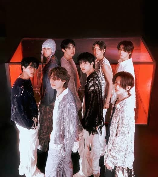 Stray Kids thumbnail