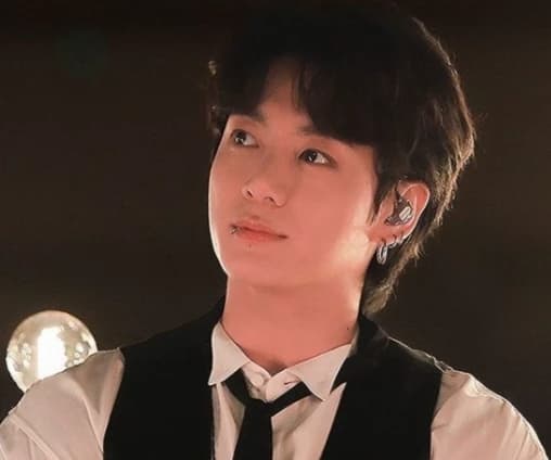 Jeon Jungkook ( Bully to Boyfriend )  thumbnail