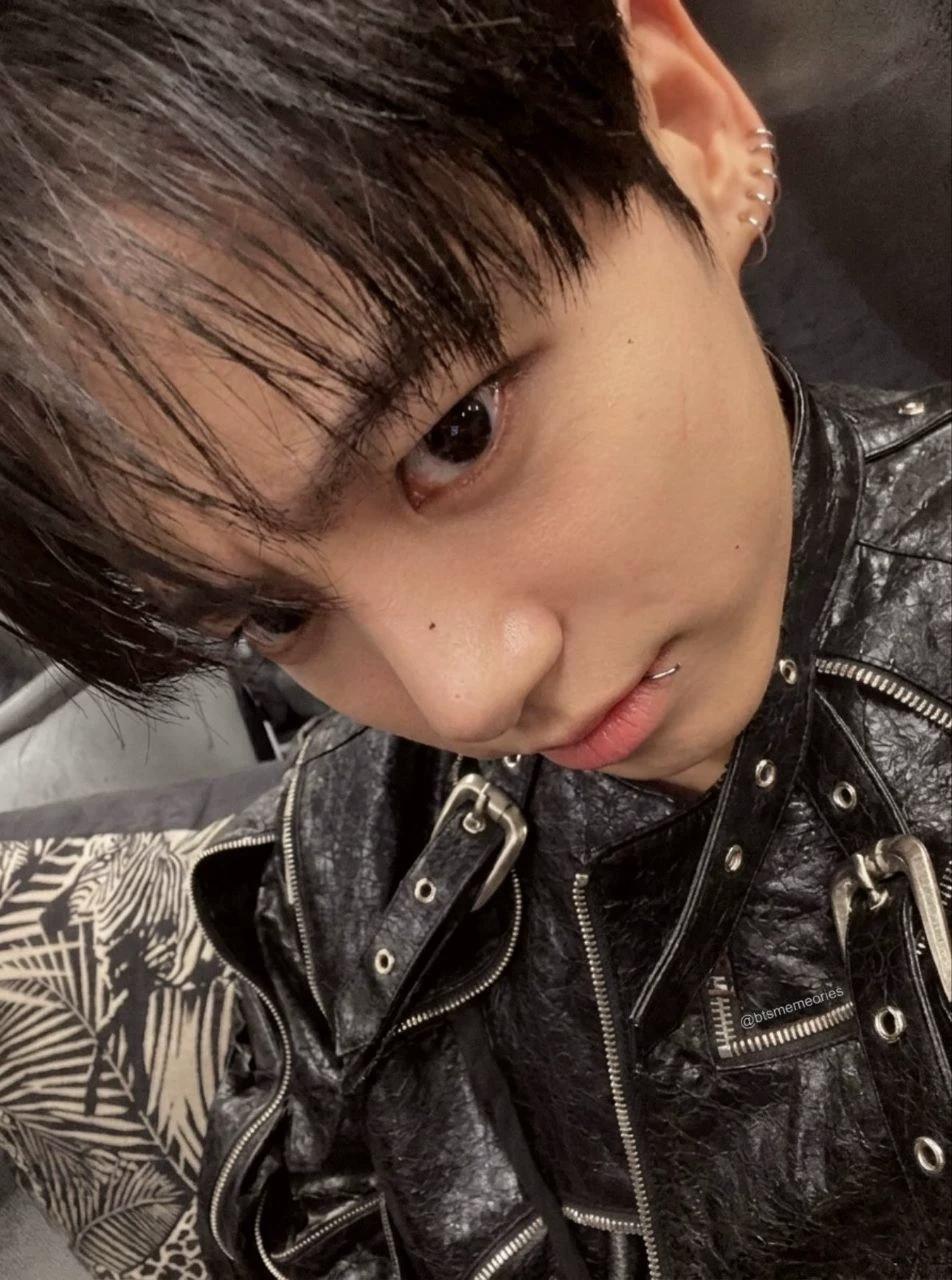 Jungkook thumbnail