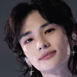 Hyunjin thumbnail