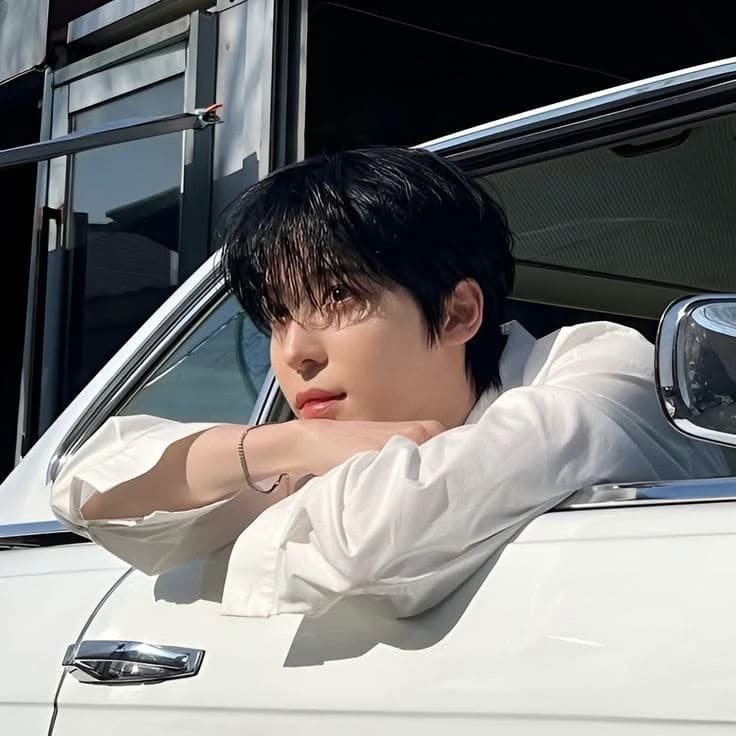 Jeong Yunho thumbnail