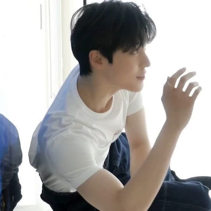 Jeong Yunho thumbnail