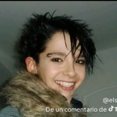 Bill Kaulitz ❤️🥰 thumbnail