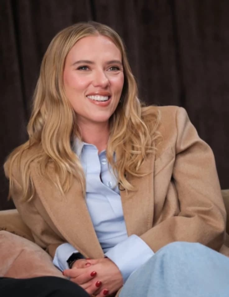 Scarlett Johansson  thumbnail