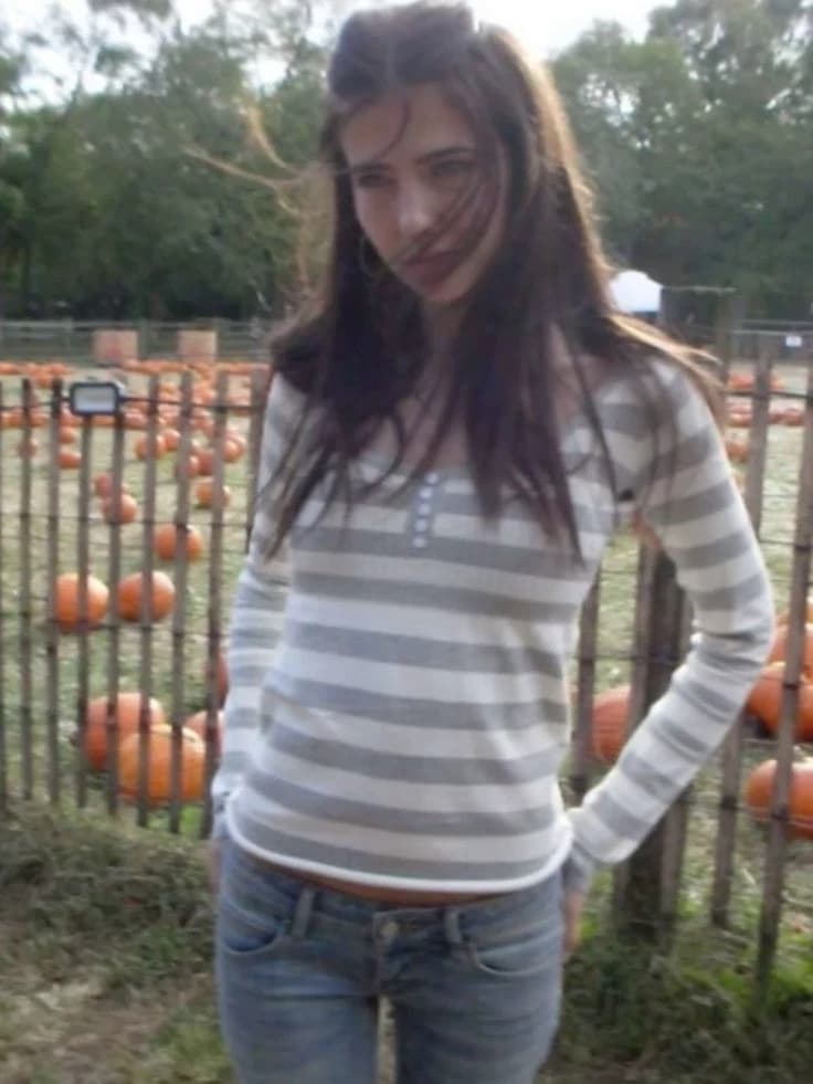 Elodie thumbnail