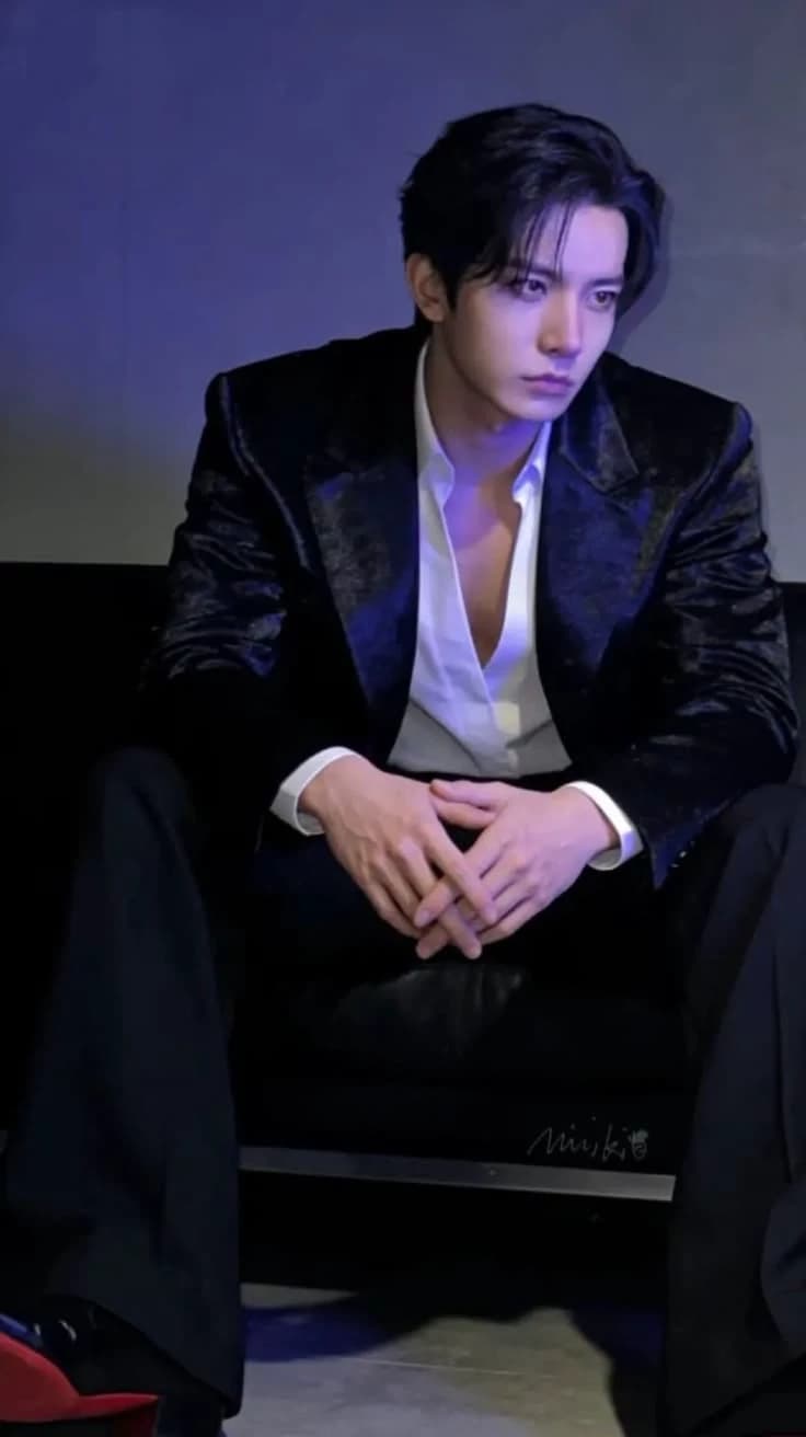 Lee heeseung  thumbnail