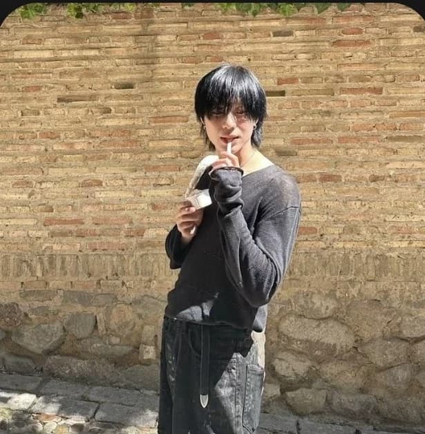 Lee Taemin (Older brother with a huge age gap) thumbnail