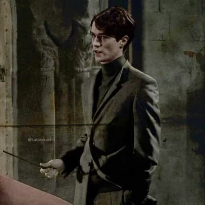 Tom Marvolo Riddle thumbnail